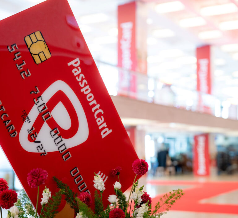 Roei-Shor-Photography--Passportcard-F-4